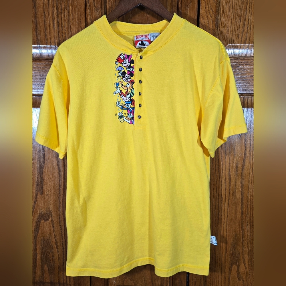 Mickey Inc Vintage 1990 Mickey Friends Plant Watering Embroidered Henley Sz M